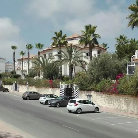 Schoenes Ruhiges Rooftop Apartment Mit Grosser Dachterrasse Torrevieja Zewnętrze zdjęcie
