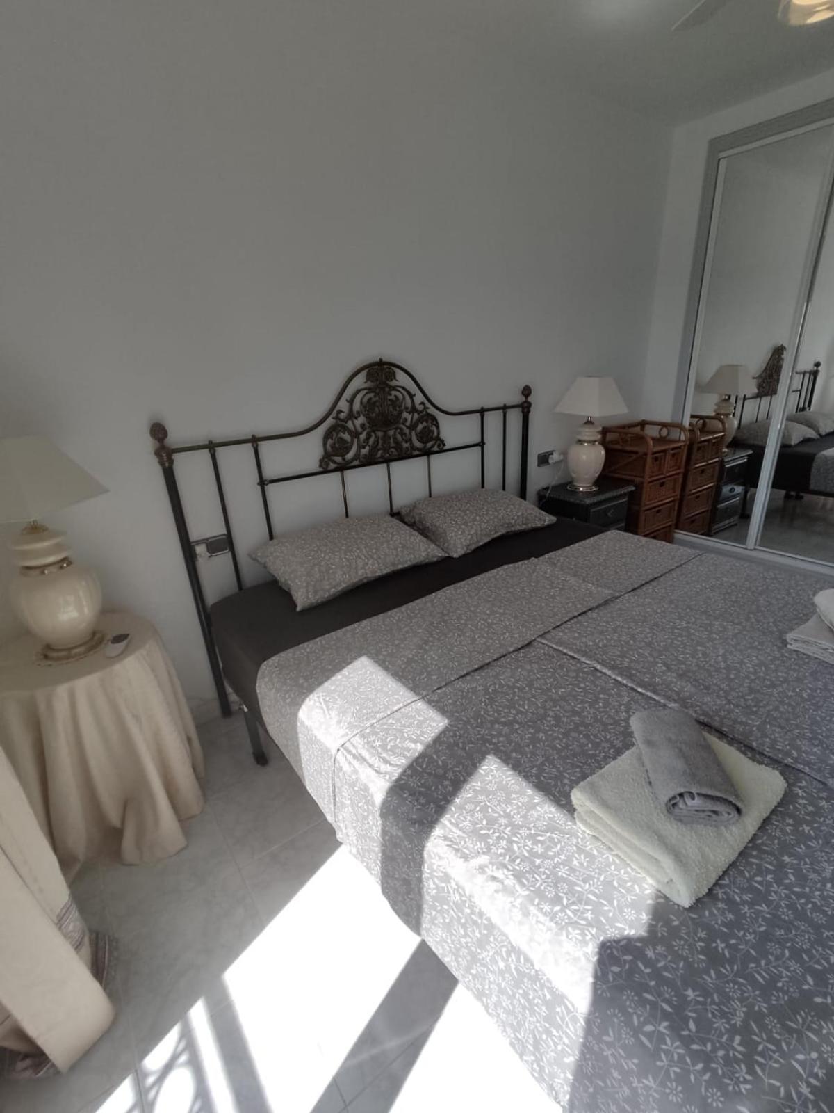 Apartment Schoenes Ruhiges Rooftop Mit Grosser Dachterrasse *